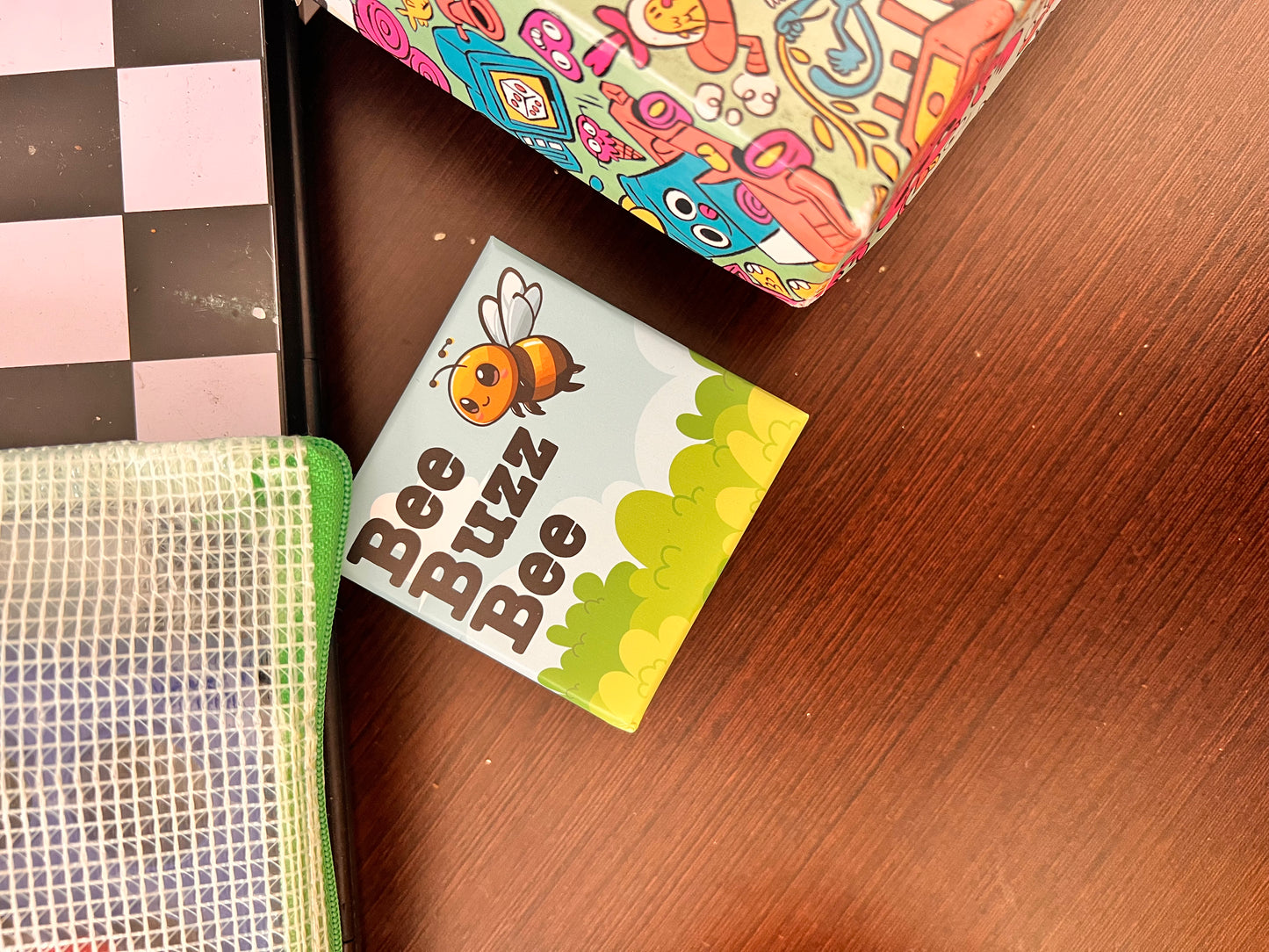 Bee Buzz Bee - a Bee game